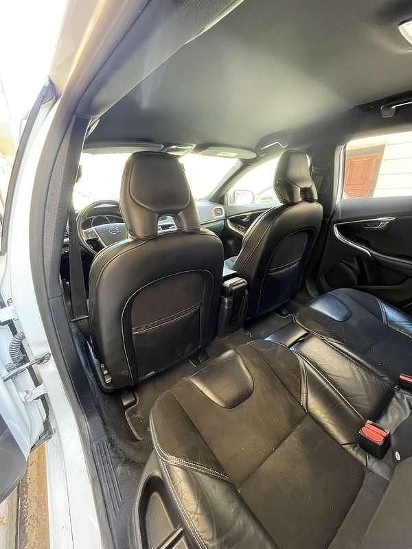 Usata Volvo V40 R-Design Kinetic 150 CV (110 kW) 2013 Station wagon