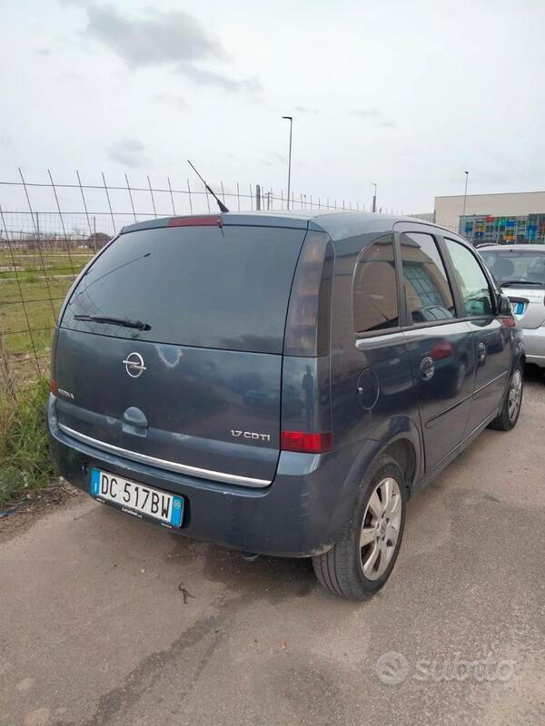 Usato 2006 Opel Meriva 1.7 Diesel 101 CV (1.600 €)