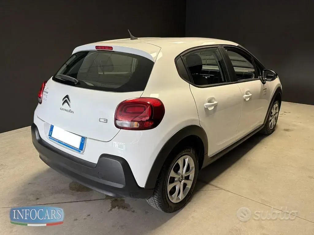 Usata Citroën C3 Business Class 102 CV (75 kW) 2018 Bianco pastello Utilitaria