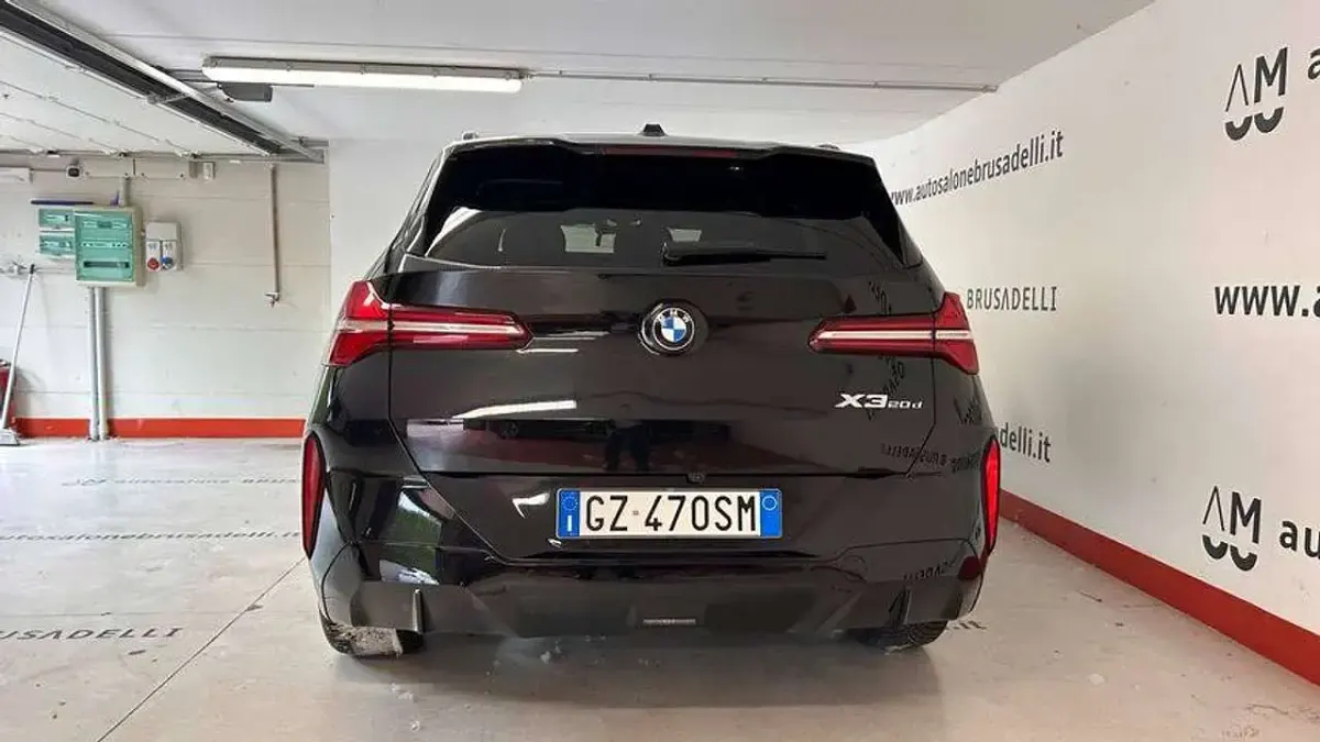 Usata BMW X3 M Sport 197 CV (144 kW) 2025 Black sapphire SUV