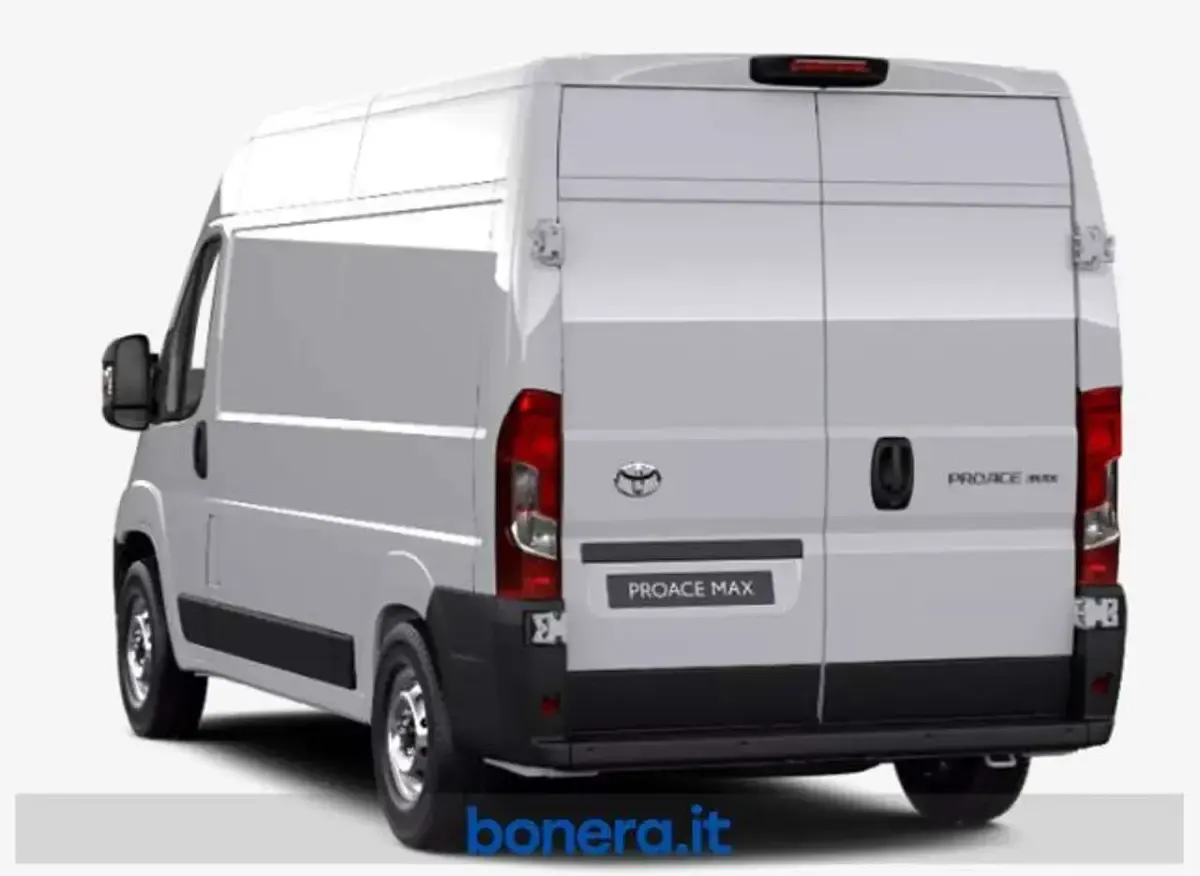 Nuova Toyota Proace 120 CV (88 kW) 2026 White solid (non ord) Monovolume