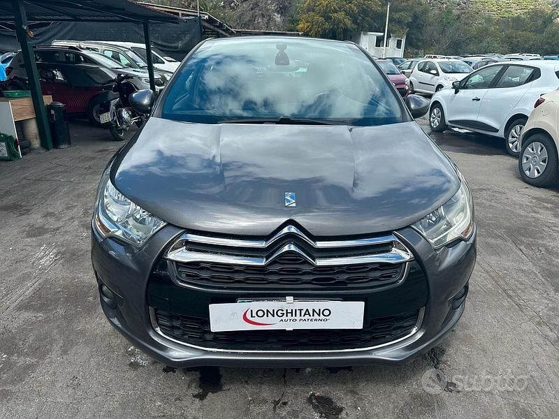 Usata DS Automobiles DS4 So Chic 120 CV (88 kW) 2015 Nero Berlina