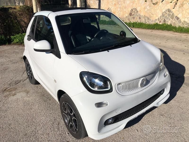 Usata Smart ForTwo Cabrio Prime 71 CV (52 kW) 2017 Bianco Cabrio