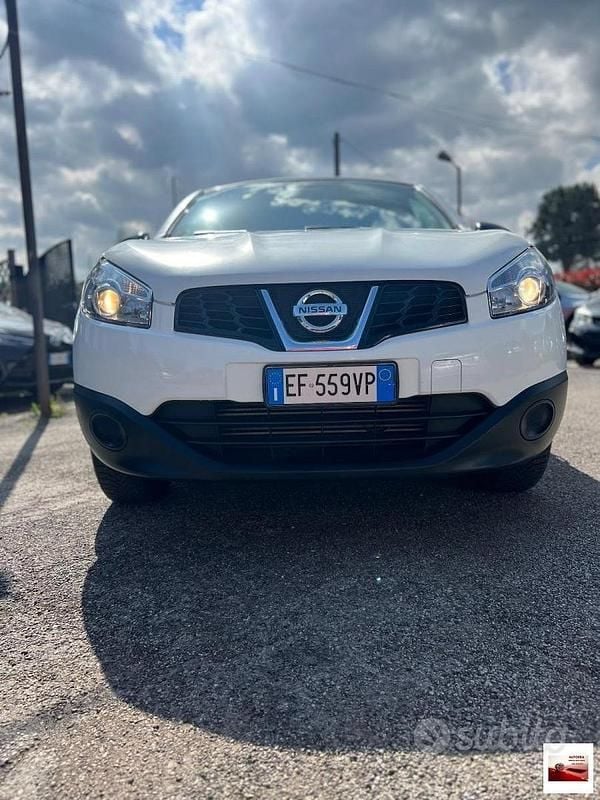 Usata Nissan Qashqai Tekna 111 CV (81 kW) 2011 Bianco SUV