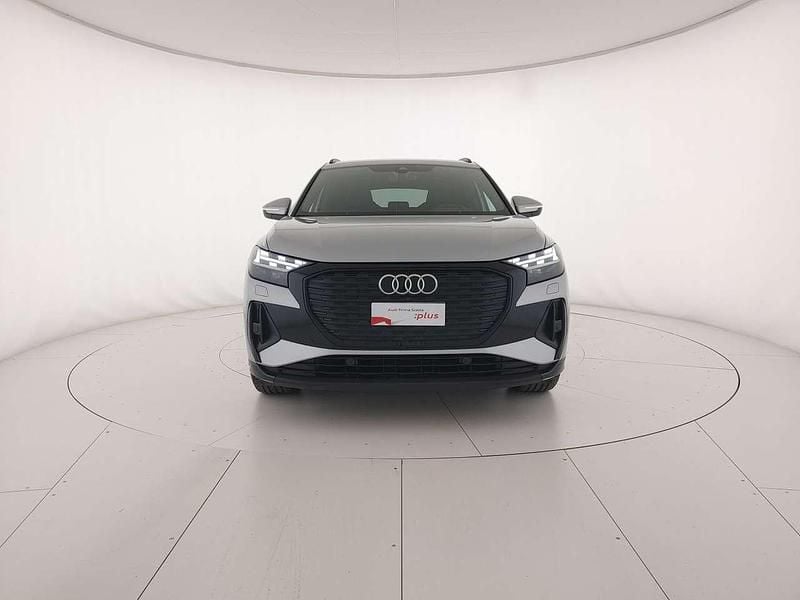 Usata Audi Q4 e-tron S-Line 88 kW (121 CV) 2025 Argento fioretto metallizzato SUV