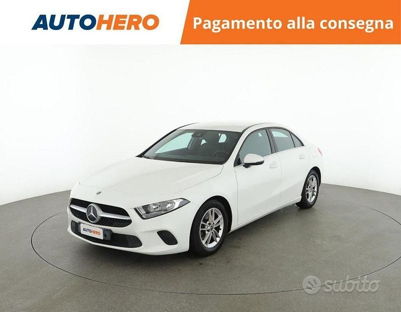 Bianco Usata 2020 Mercedes A180 Executive Berlina | 18.699 € (Super prezzo) - Immagine 1/2