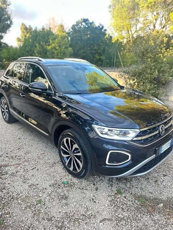 Nero Usata 2022 VW T-Roc Style SUV | 23.000 € (Buon prezzo) - Immagine 1/4