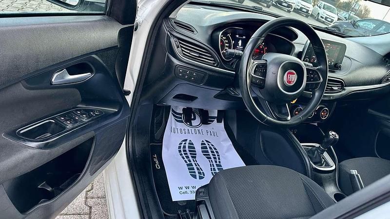 Usata Fiat Tipo Lounge 95 CV (69 kW) 2017 Bianco Berlina