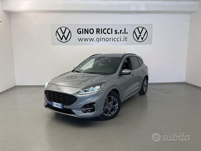 Usata Ford Kuga ST-Line 120 CV (88 kW) 2021 Grigio SUV