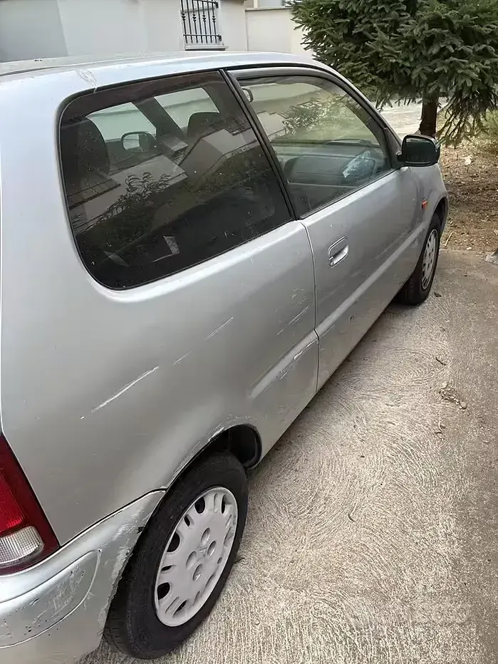 Usata Honda Logo 65 CV (47 kW) 2000 Utilitaria