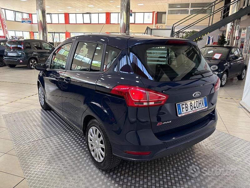 Usata Ford B-MAX 75 CV (55 kW) 2016 Blu Monovolume