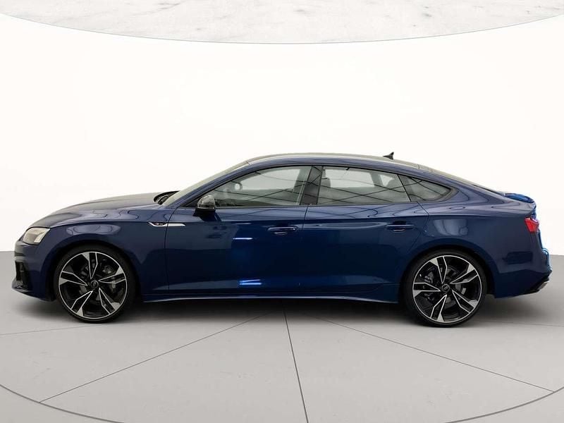 Usata Audi A5 Sportback S-Line 204 CV (150 kW) 2024 Blu ascari metallizzato Utilitaria