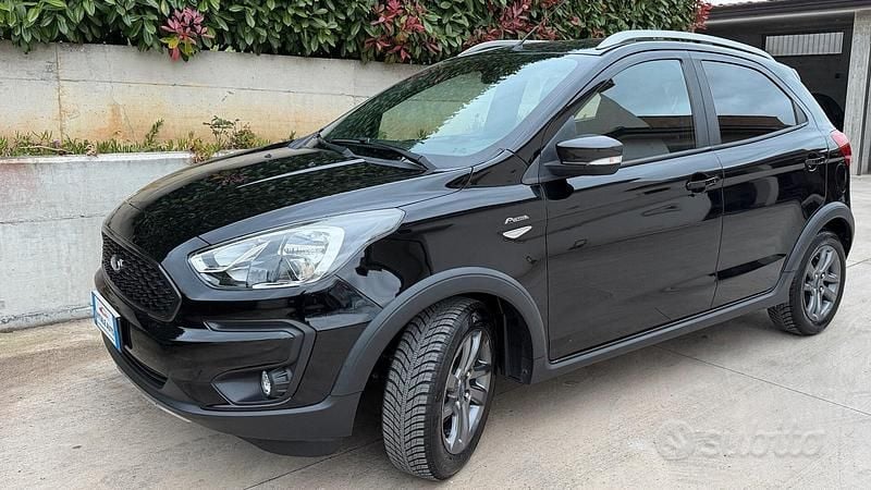 Usata Ford Ka Plus Active 85 CV (62 kW) 2019 Nero Utilitaria