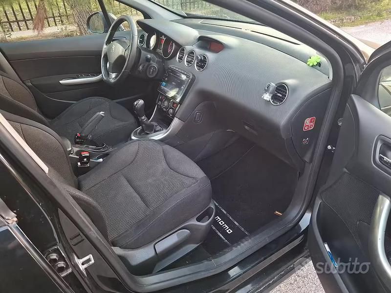 Usata Peugeot 308 92 CV (67 kW) 2013 Nero Berlina