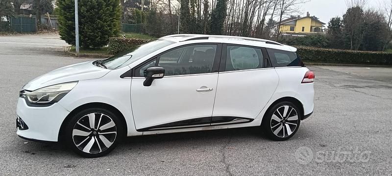 Usata Renault Clio GrandTour 90 CV (66 kW) 2016 Bianco Station wagon