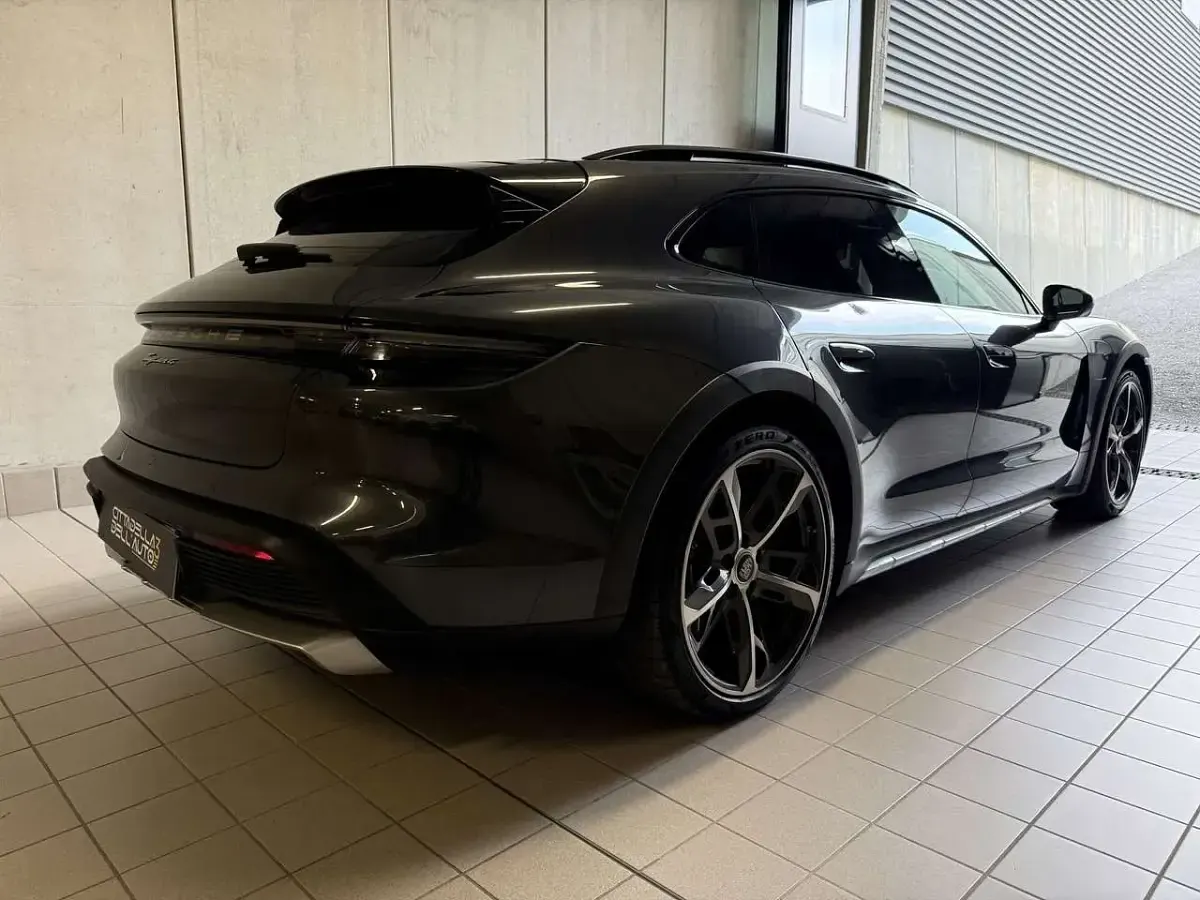 Usata Porsche Taycan Cross Turismo 350 kW (476 CV) 2021 Grigio Station wagon