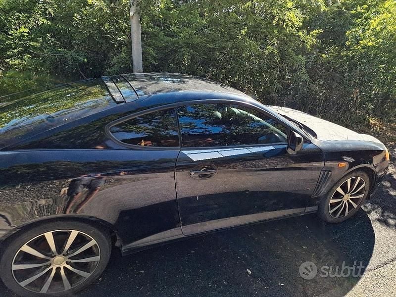 Usata Hyundai Coupé 105 CV (77 kW) 2002 Nero Coupé