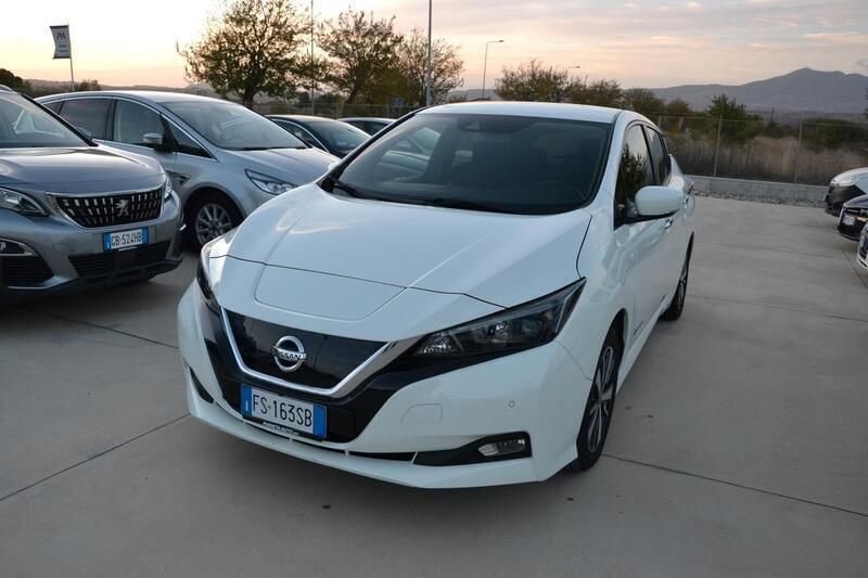 Usata Nissan Leaf Acenta 89 kW (122 CV) 2018 Bianco Utilitaria