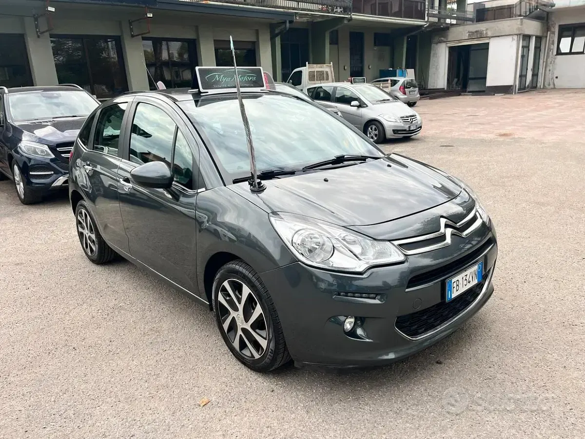 Używany Citroën C3 Attraction 82 KM (60 kW) 2015 Szary Sedan/Limuzyna