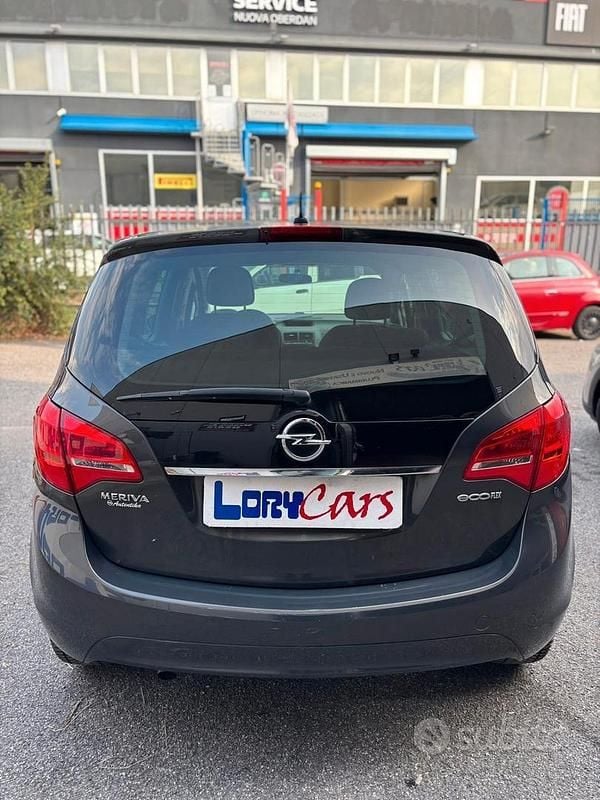 Usata Opel Meriva Innovation 120 CV (88 kW) 2016 Nero Monovolume