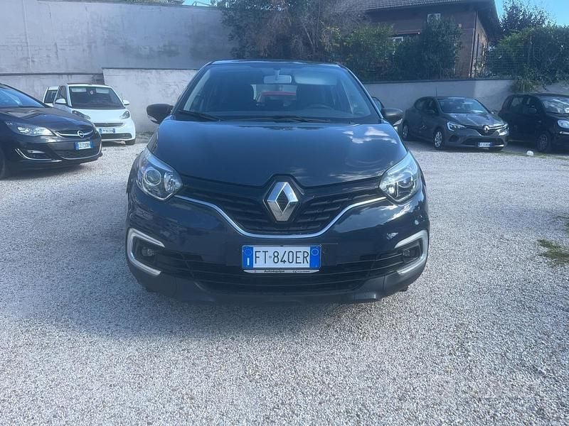 Grigio Usata 2018 Renault Captur SUV | 10.500 € (Super prezzo) - Immagine 1/4