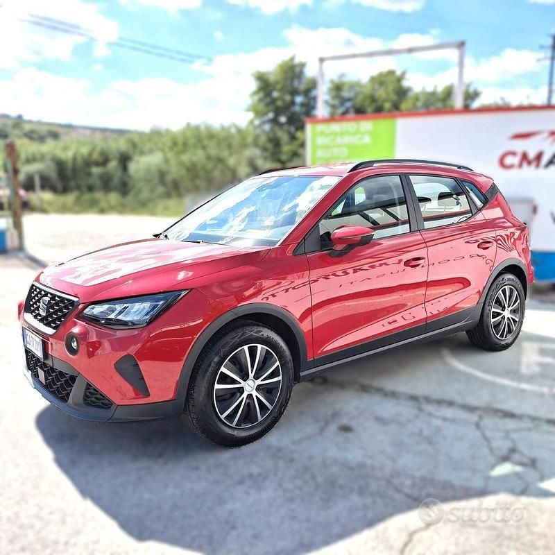 Usata Seat Arona Xperience 90 CV (66 kW) 2022 Rosso SUV