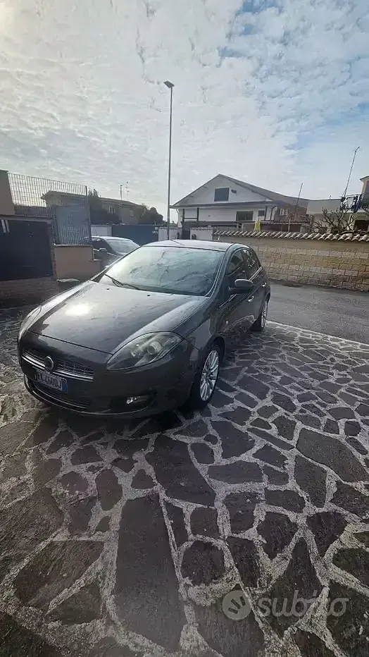 Usata Fiat Bravo 120 CV (88 kW) 2012 Grigio Utilitaria