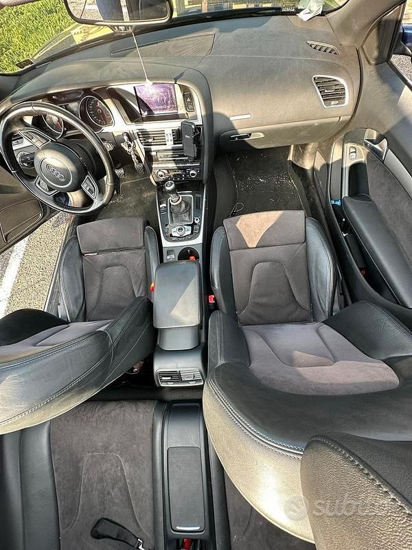 Usata Audi A5 Cabriolet Business Plus 177 CV (130 kW) 2013 Blu Cabrio