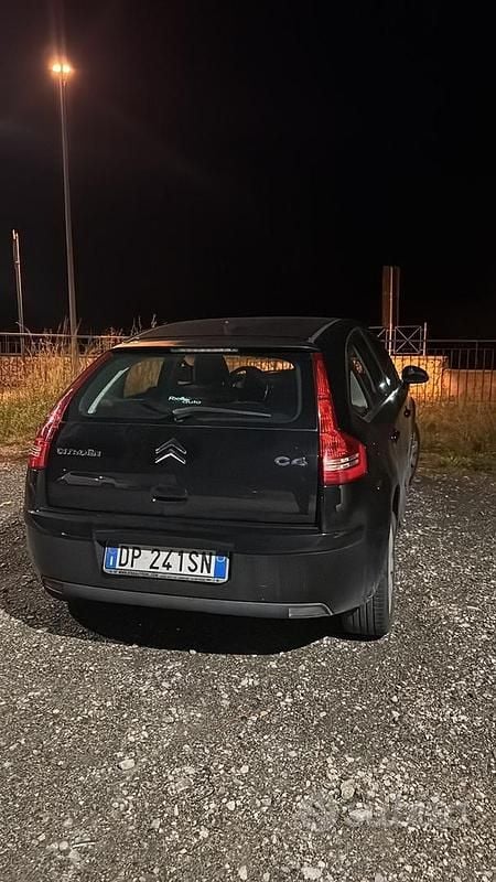 Usata Citroën C4 110 CV (80 kW) 2005 Nero Berlina