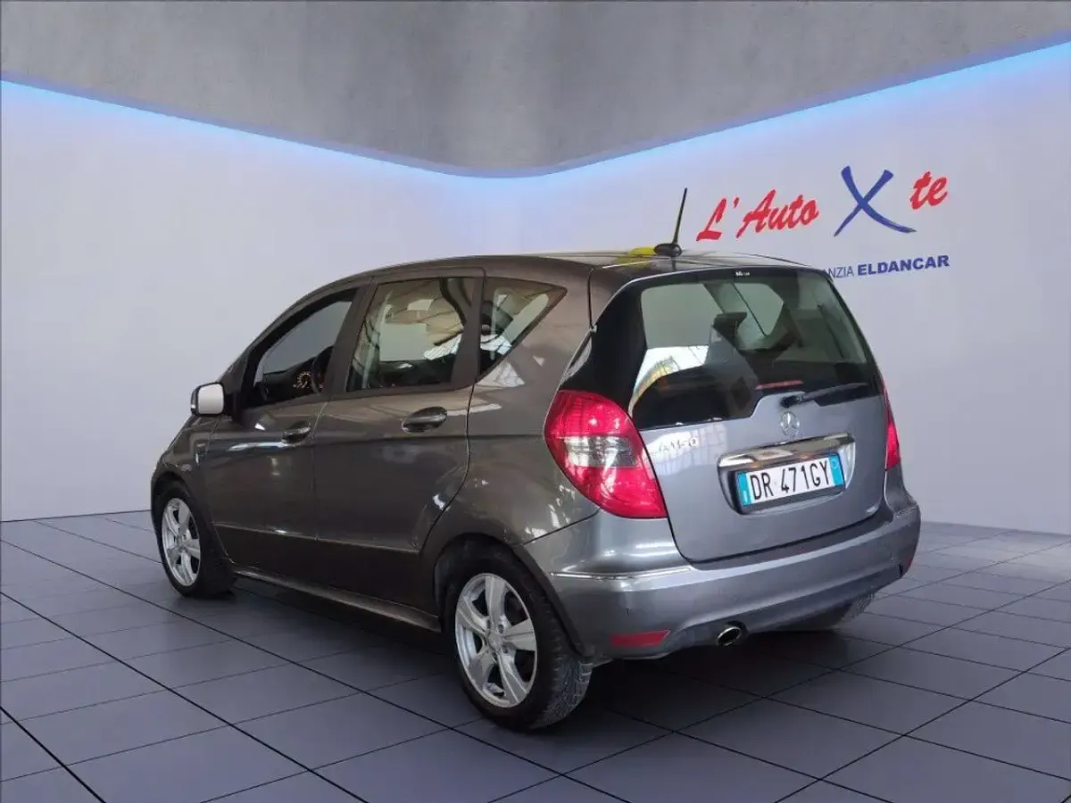 Usata Mercedes A160 Elegance 95 CV (69 kW) 2008 Grigio Berlina