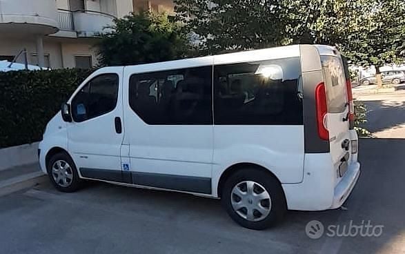 Usata Renault Trafic 145 CV (106 kW) 2011 Bianco Monovolume