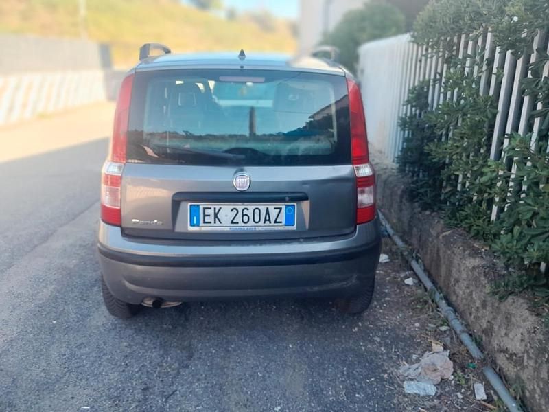 Usata Fiat Panda Dynamic 75 CV (55 kW) 2011 Marrone Utilitaria