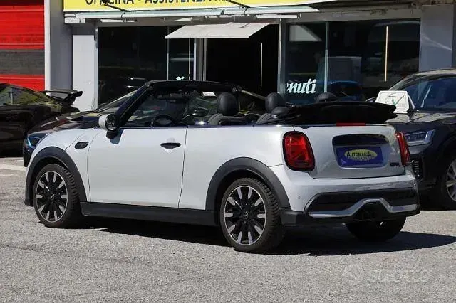 Usata Mini Cooper S Cabriolet 178 CV (130 kW) 2022 Bianco Cabrio