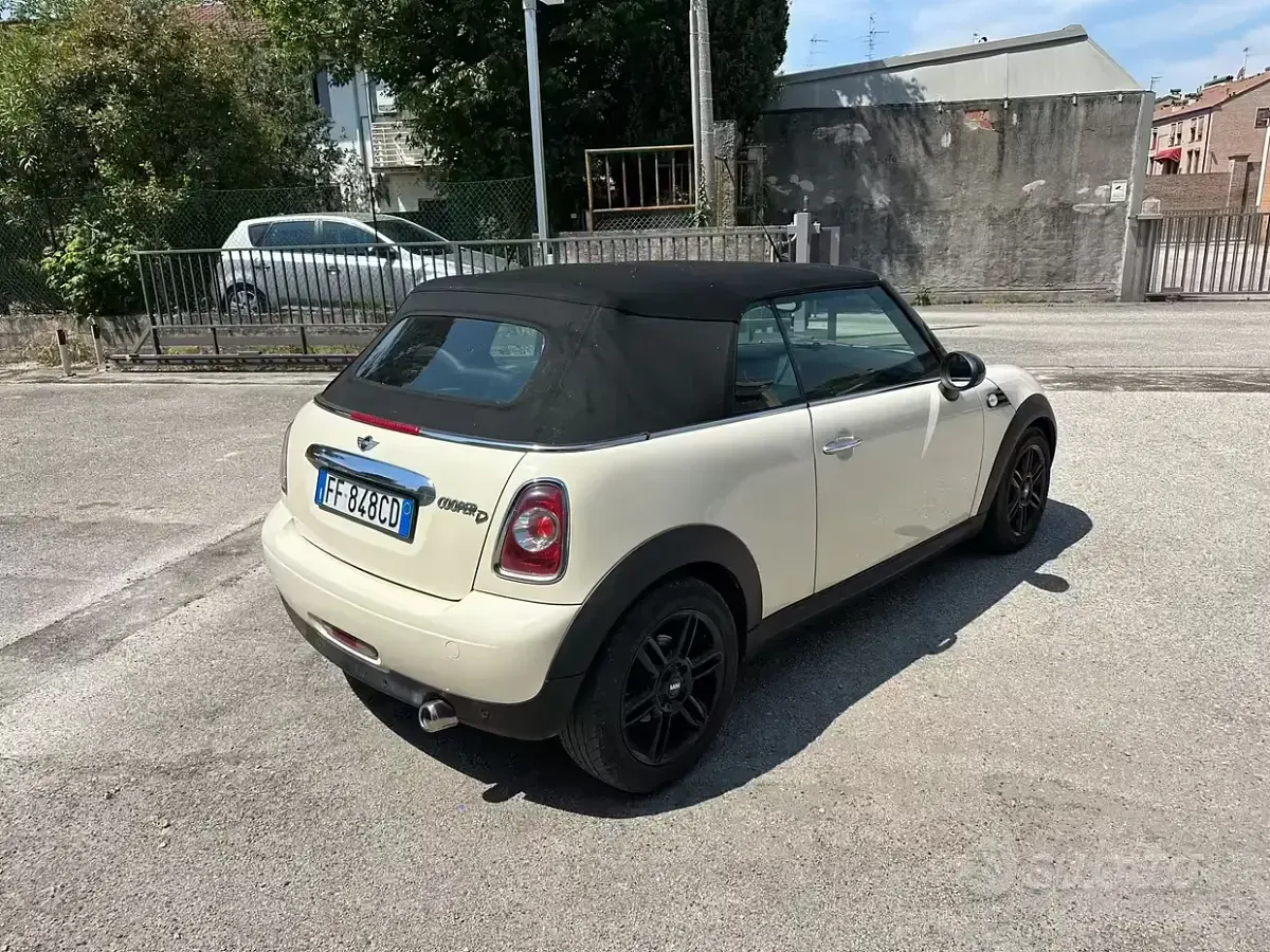 Usata Mini Cooper D Cabriolet 111 CV (81 kW) 2014 Bianco Cabrio