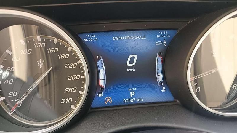 Usata Maserati Levante 430 CV (316 kW) 2018 Blu/azzurro SUV