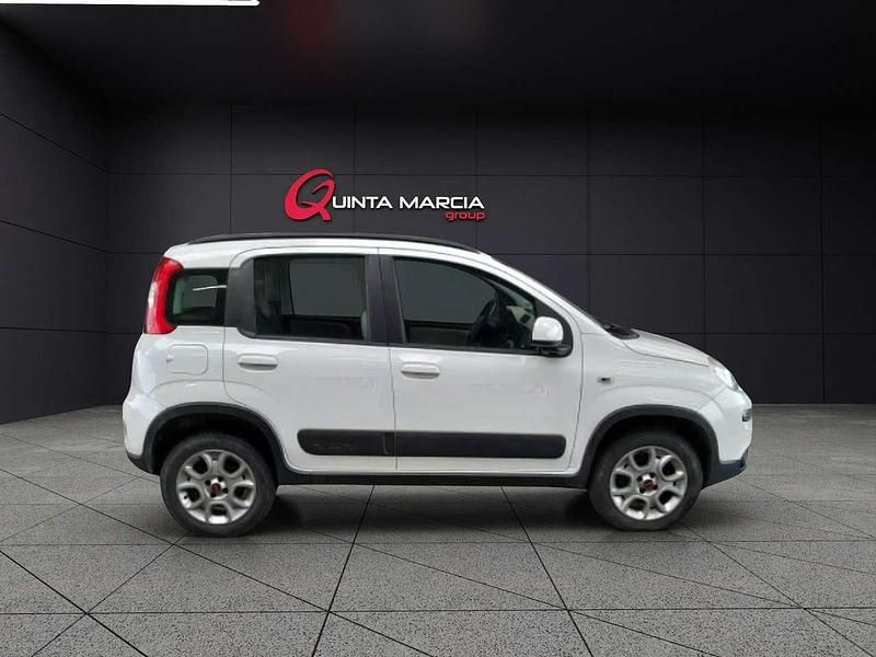 Usata Fiat Panda 4x4 S 95 CV (69 kW) 2016 Bianco Utilitaria