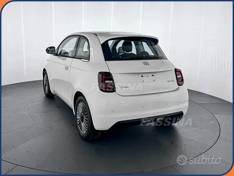 Nuova Fiat 500 65 CV (47 kW) 2026 Bianco Berlina