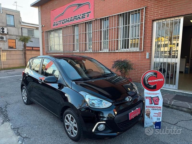 Usata Hyundai i10 Edition 67 CV (49 kW) 2015 Nero Utilitaria