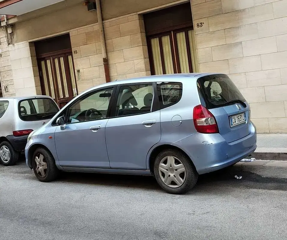Usata Honda Jazz LS 77 CV (56 kW) 2002 Utilitaria