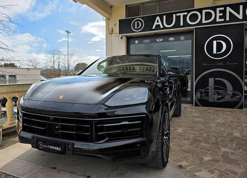 Usata Porsche Cayenne Coupe 305 CV (224 kW) 2024 Nero Coupé