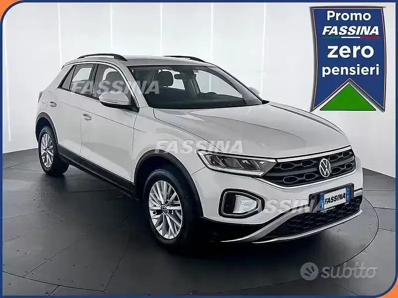 Usata VW T-Roc Life 110 CV (80 kW) 2023 SUV