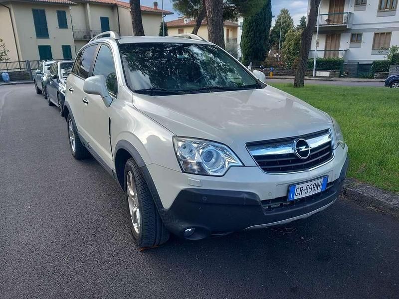 Usata Opel Antara Cosmo 150 CV (110 kW) 2010 Bianco SUV