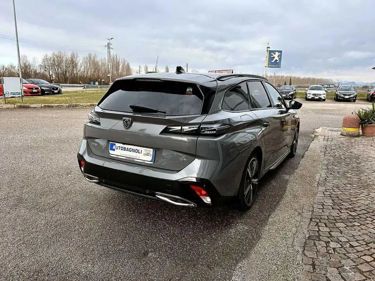 Usata Peugeot 308 GT 131 CV (96 kW) 2024 Grigio Station wagon