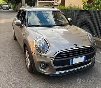 Grigio Usata 2019 Mini ONE Due volumi | 16.000 € (Molto cara) - Immagine 1/3