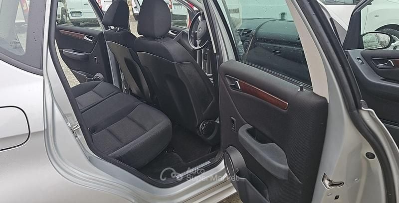 Usata Mercedes A180 Advantage 109 CV (80 kW) 2007 Argento Monovolume