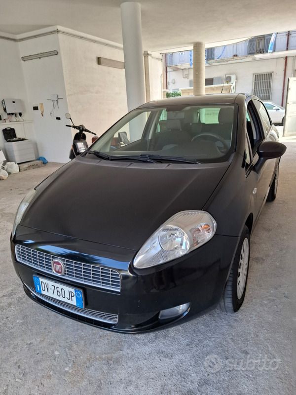 Usata Fiat Grande Punto 77 CV (56 kW) 2009 Nero Utilitaria