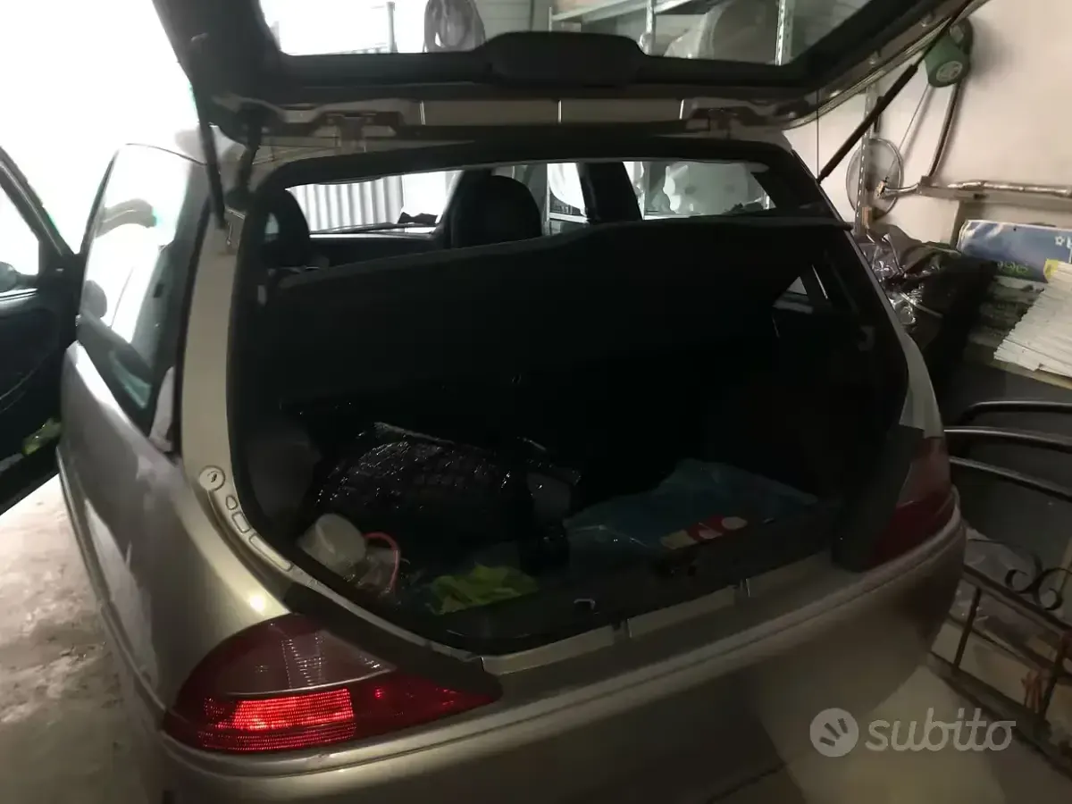 Usata Lancia Ypsilon 2002 Grigio Utilitaria