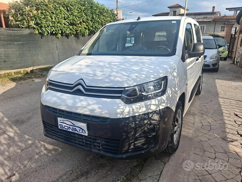 Usata Citroën Berlingo 102 CV (75 kW) 2021 Bianco Monovolume