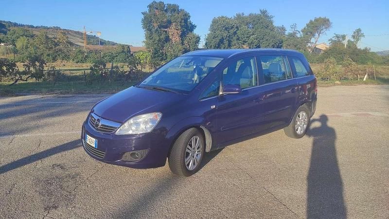 Blu/azzurro Usata 2008 Opel Zafira Cosmo Monovolume | 1900 € (Super prezzo) - Immagine 1/4