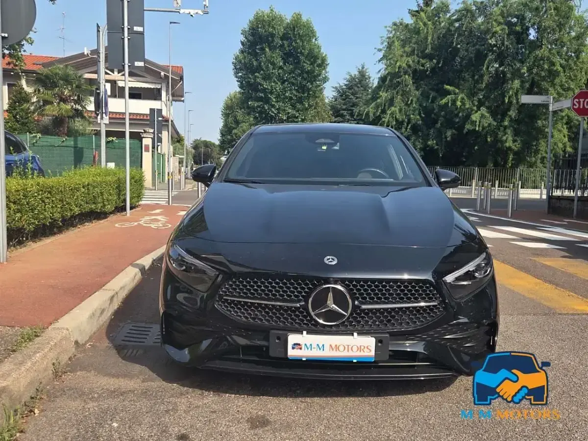 Usata Mercedes A180 Advanced Plus 136 CV (100 kW) 2025 Nero Berlina